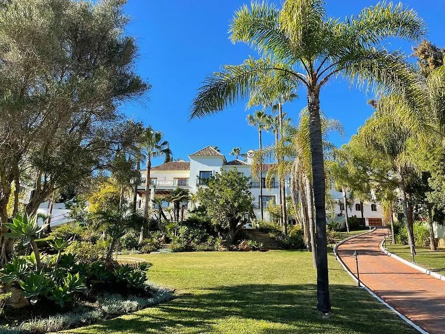 10 Bedroom Palace Huge Garden, Sea View! Estepona Villa